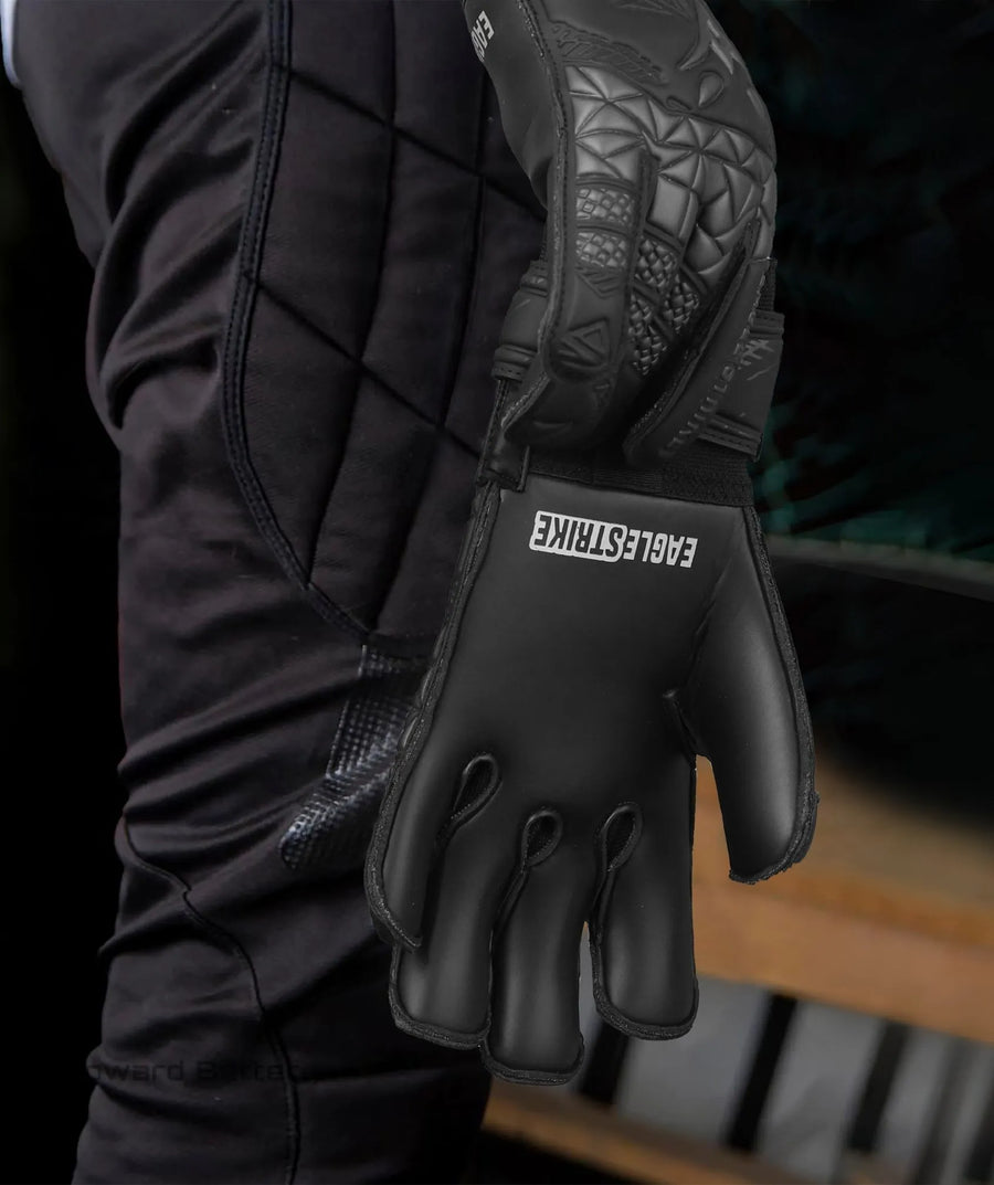 Eagle Strike Pro Goalkeeper Gloves - Stealth Black