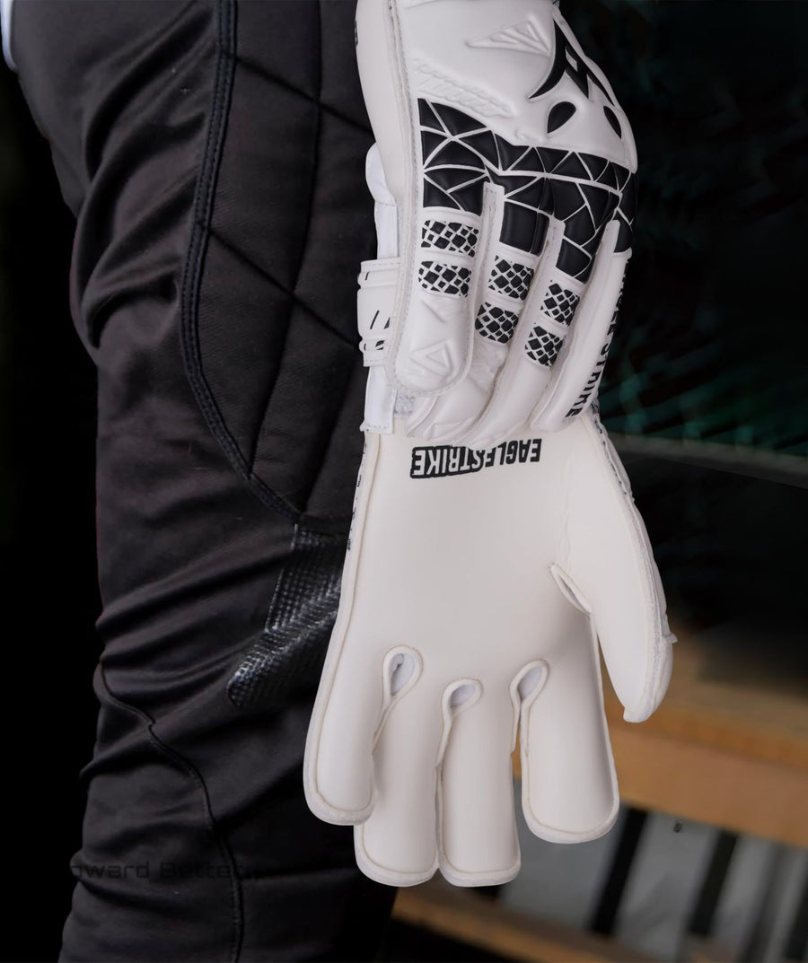 Eagle Strike Pro Goalkeeper Gloves - Ghost White